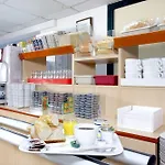 酒店 阿让普瑞米尔经典酒店 *
