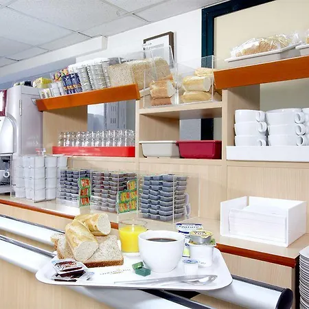 Hotel Premiere Classe *