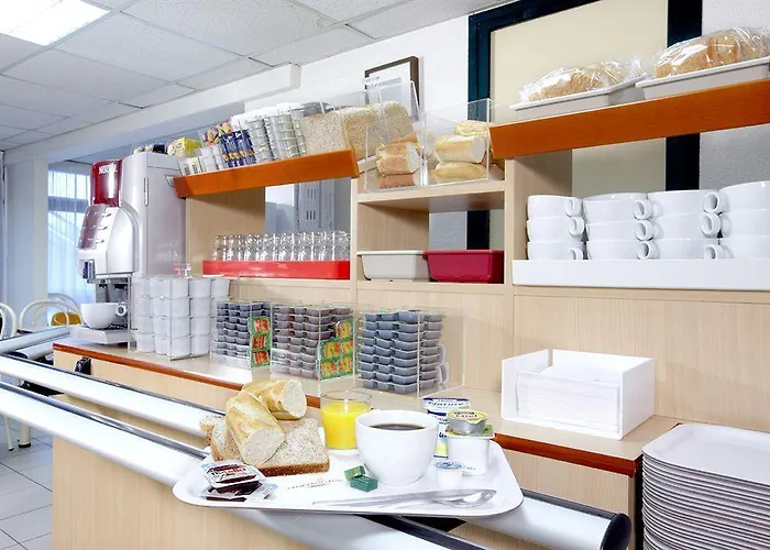 Hotel Premiere Classe *